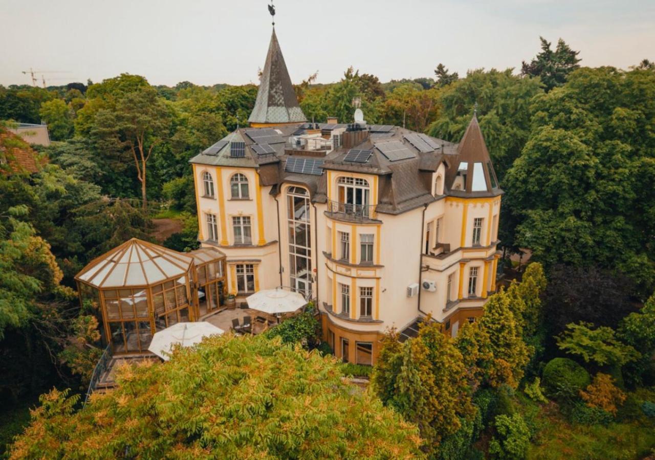 Grape Hotel Вроцлав Екстериор снимка
